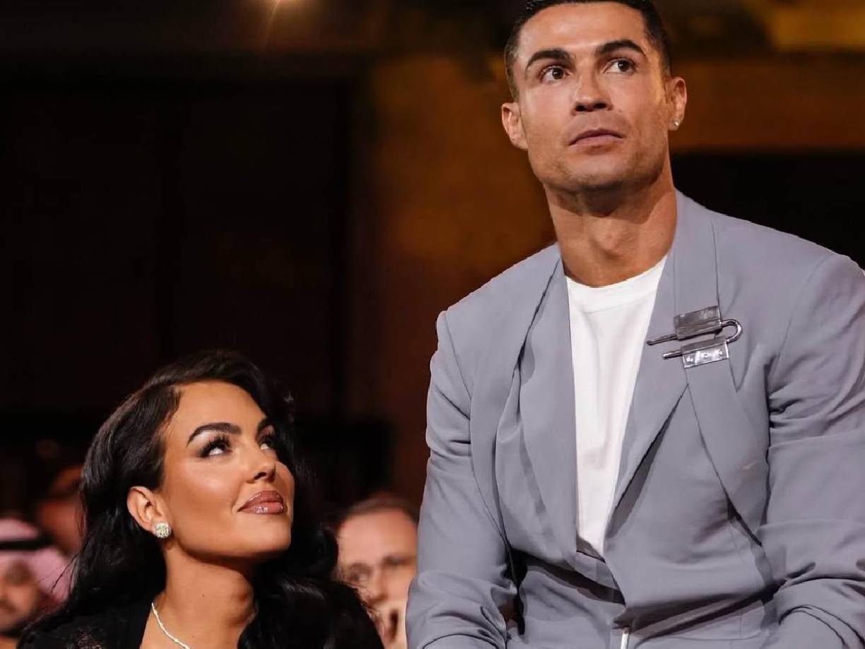 El delantero agradeció a Georgina durante su discurso de aceptación por los premios que recibió y la forma ha causado revuelo.