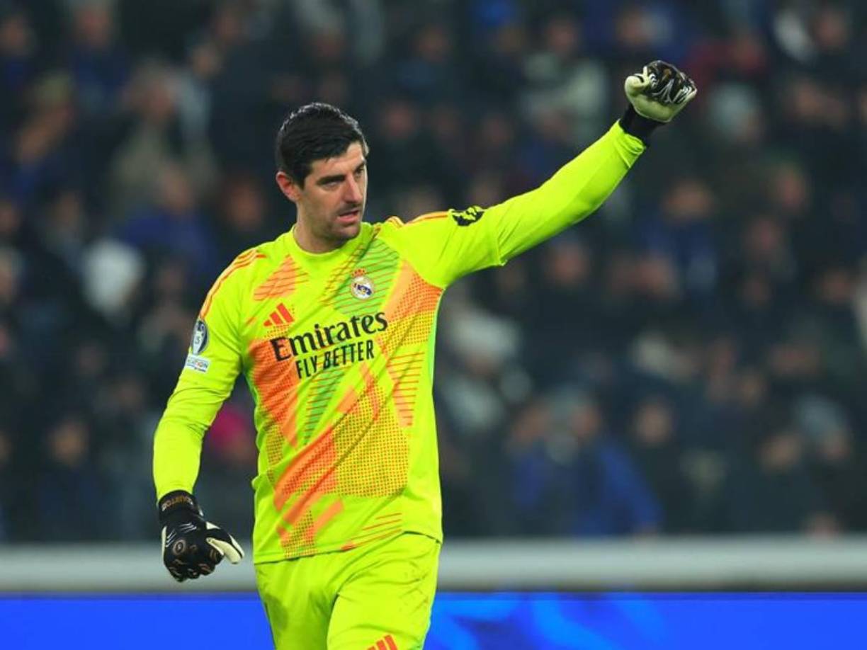 El festejo de Courtois en uno de los goles del Real Madrid. 