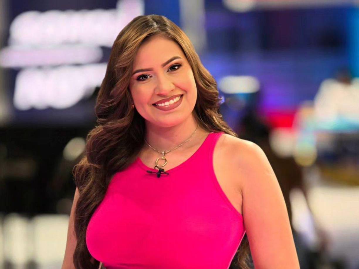 La guapa Alejandra Rubio dejó entrever que tenía una relación sentimental e inmediatamente diversos rumores señalaron que su novio sería el jugador del Olimpia.