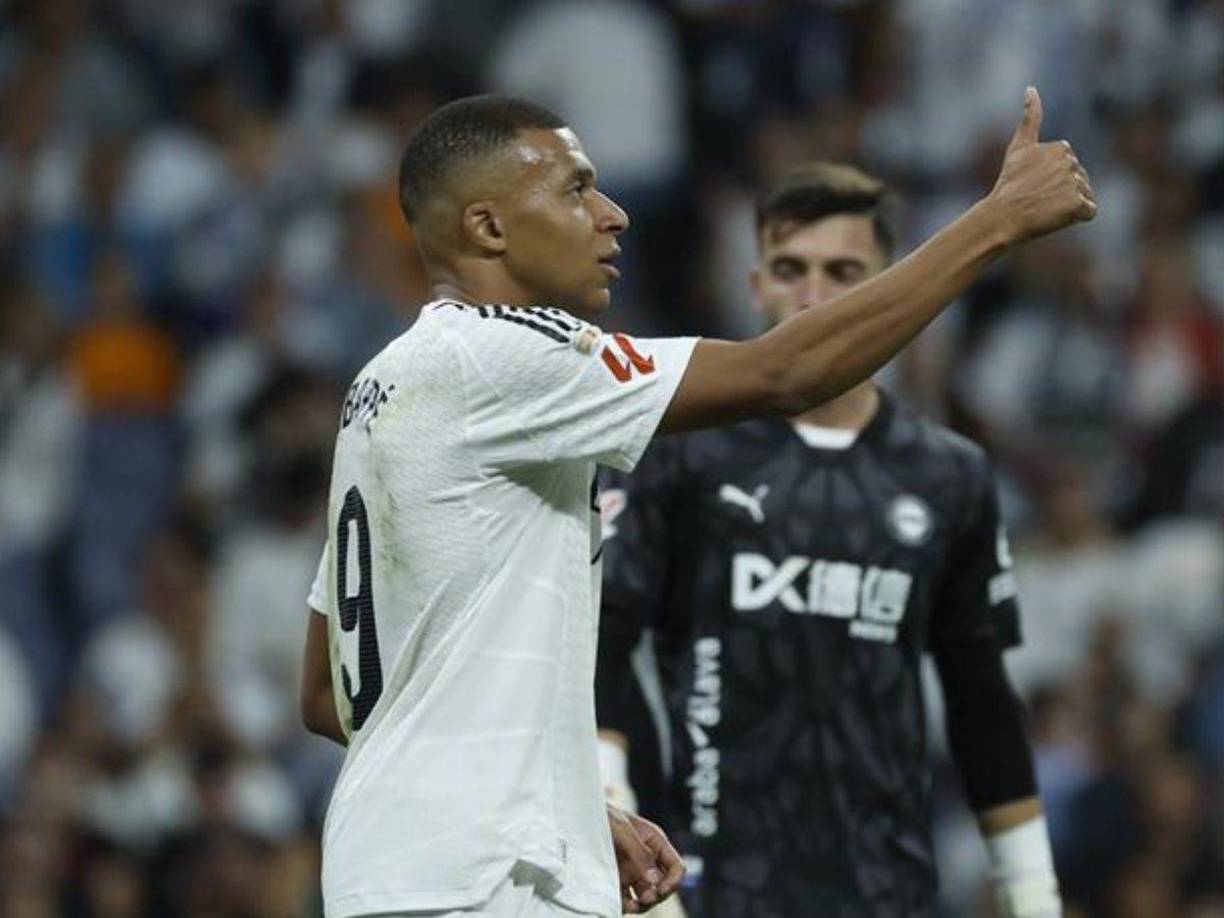 Transcurrían los 40 minutos, taconazo de Mbappé para Bellingham, devuelve la pared el inglés para asistir, movimiento precioso del francés para dejar roto a Diarra y definió perfecto ante el portero.