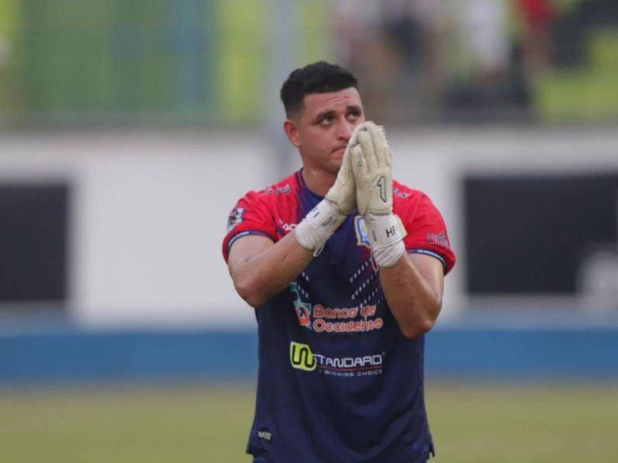 Ahora vamos a las novedades de la convocatoria. El portero Harold Fonseca del Olancho FC vuelve a la H.