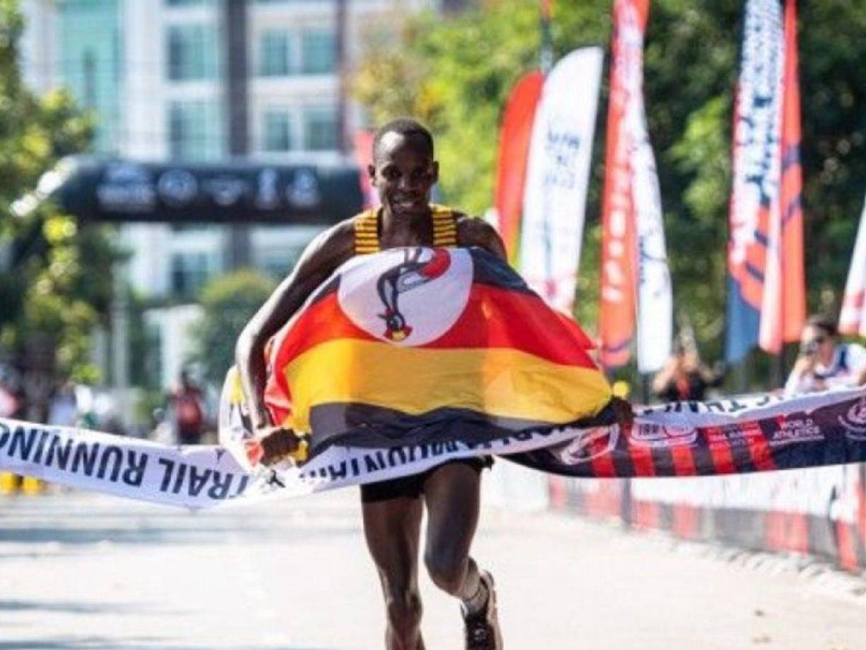 El comandante de la policía del condado de Trans Nzoia, Jeremiah Ole Kosiom, confirmó el incidente y dijo que la deportista sufrió quemaduras en el 75 por ciento del cuerpo, indicó el diario local The Star.