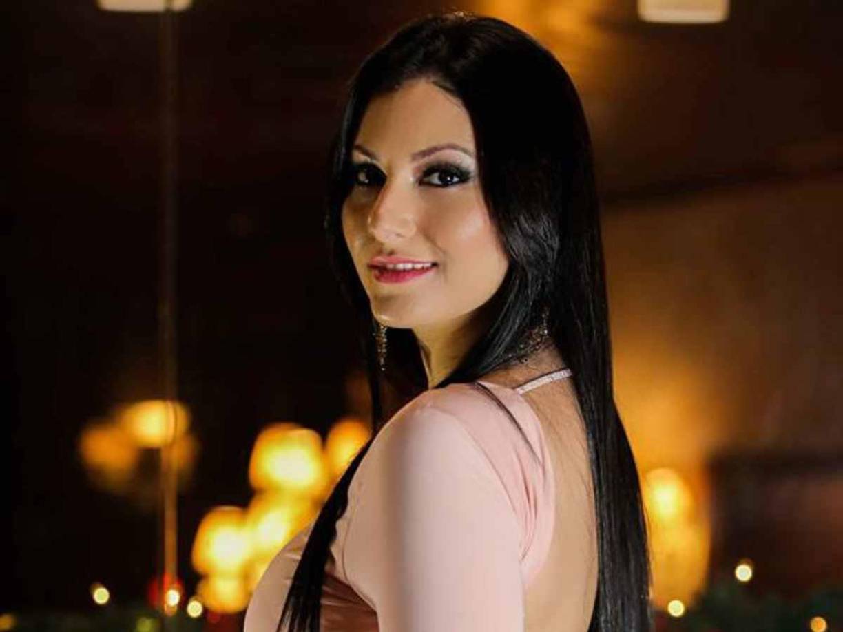 “Iba al estadio a los partidos del Marathón y me gritaban tonteras, entonces mejor evité eso”, recordó Ariana Herchi tras dar detalles de su paso por el club en declaraciones que brindó al programa El Hilo. 