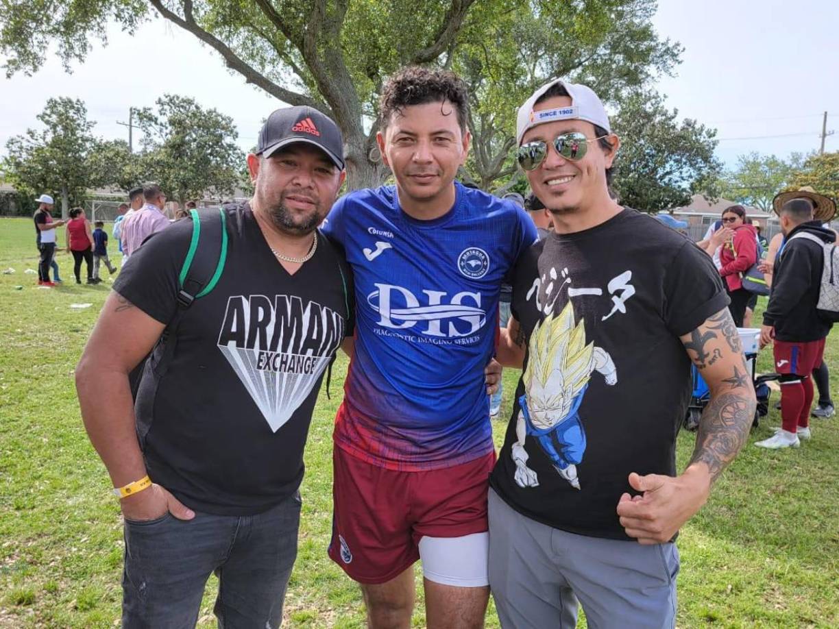 Mauricio Sabillón, fue otras de las leyendas catrachas que causó furor en New Orleans. El santabarbarense es muy querido por jugar en el Marathón y la Selección de Honduras.