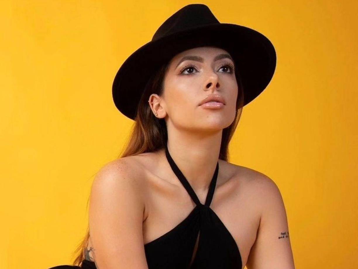 Agregó que hará todo lo posible para cumplir sus deseos: “La forma en que te manifiestas en mis días, es increíble y no sabes cuanto te lo agradezco, hija amada. Haré toda tu voluntad, te lo juro, mi amor”, concluyó.