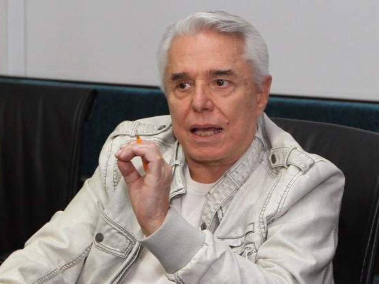 “No sé. No he visto nada. Qué costumbre tengo yo de violar señoritas... No sé quién es Emilio Morales. Seguramente, le han de haber pagado. No conozco, no he oído nada. Ni estoy enterado de nada. Tengo fama de ser un violador... de toda la vida”, dijo Enrique.