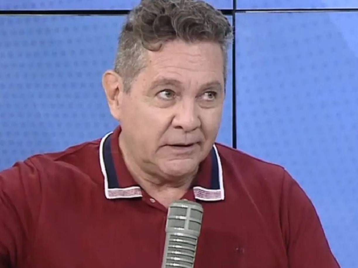 “Le regresó el cáncer. Estaba en una gira en un circo en Perú y ya tenía dolores muy fuertes. Pierde la sensibilidad de la cintura para abajo y ya no podía caminar. Así regresó al hospital. Por primera vez, tuve a mi papá conmigo, porque él tenía a su tercera esposa y a sus hijitos, pero decidimos que fuera nuevamente a casa para cuidarlo.”