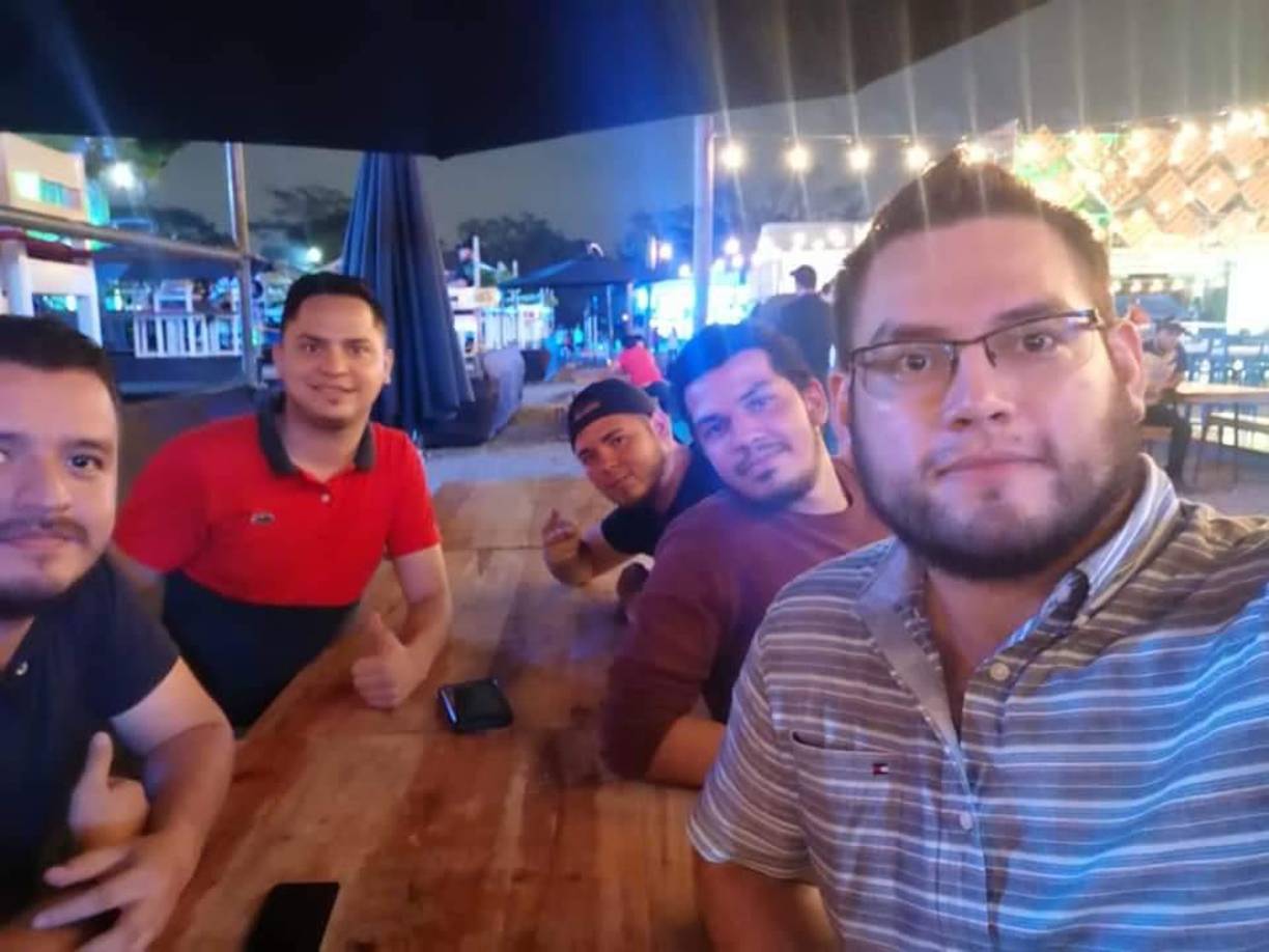 Era amante de los deportes y de los idiomas.