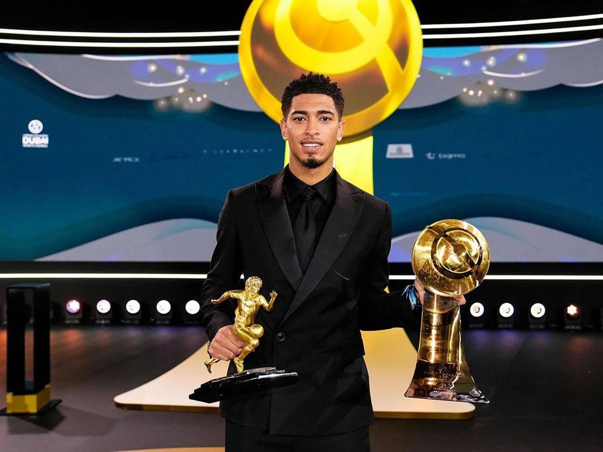 Jude Bellingham recibió el premio Globe Soccer Awards a mejor centrocampista del 2024.