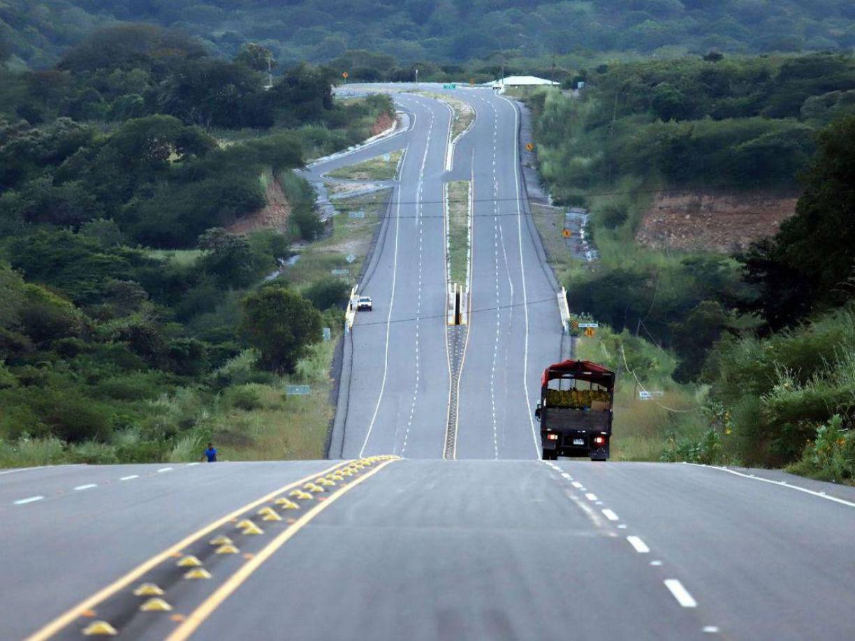 Entre las consideraciones está si el automóvil es de su propiedad, si es prestado o si es de la empresa en la que labora.
