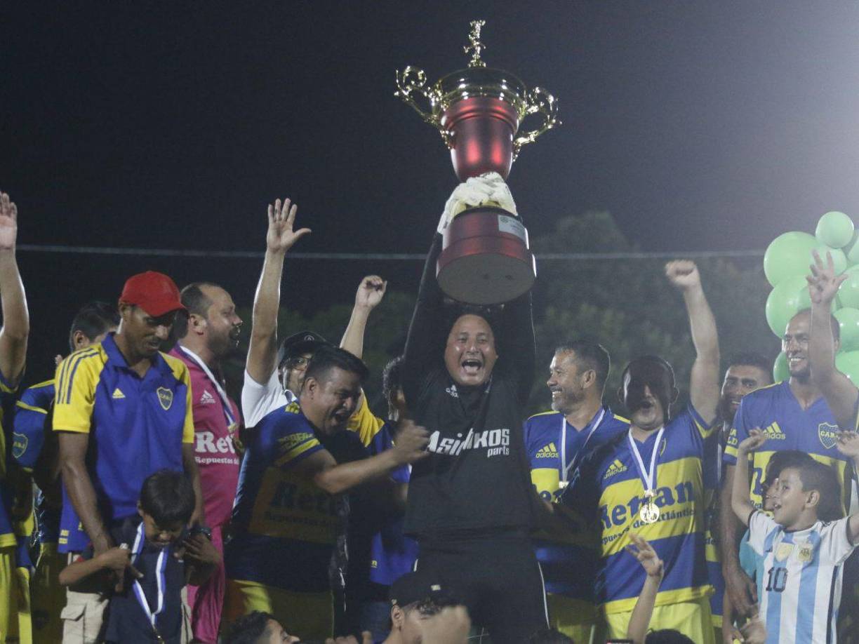 Y el equipo de Boca Juniors se consagró campeón de la Liga Mayor de Veteranos de San Pedro Sula tras vencer 4-3 en tanda de penales al Bayern Múnich.