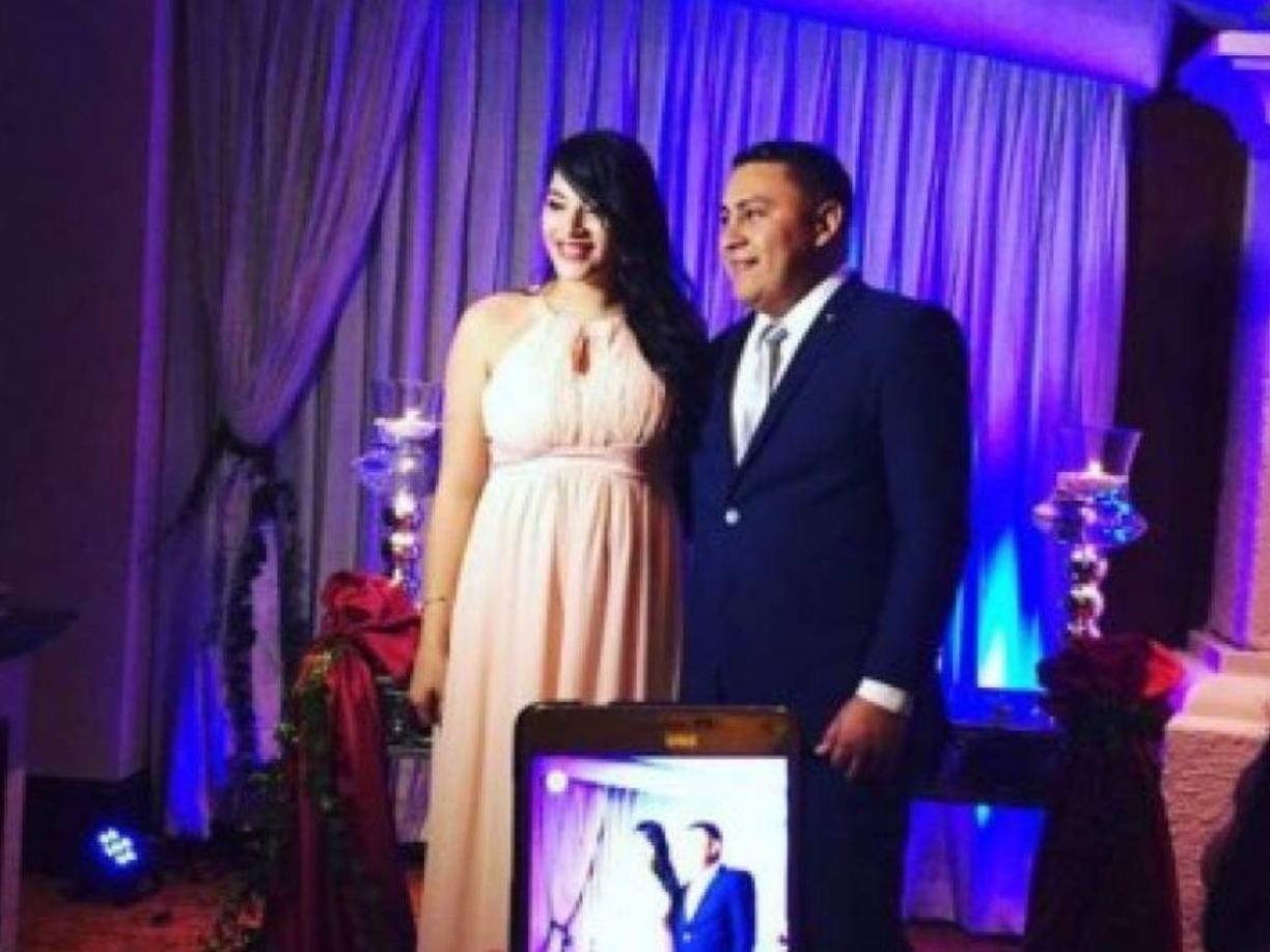 Y aunque en su momento Carolina Lanza no dio detalles del motivo de su divorcio, tiempo después confesó que se trataba de una infidelidad con una amiga y compañera de trabajo. 