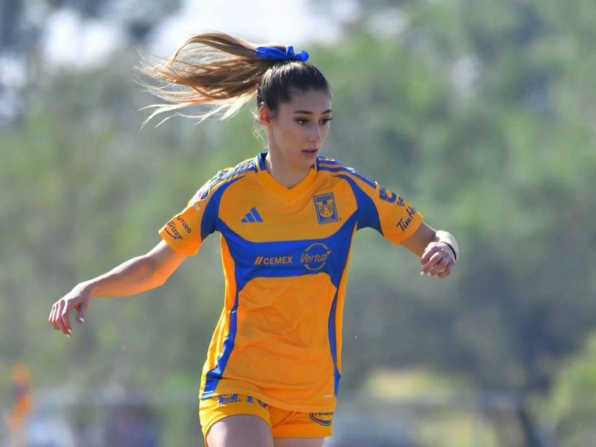 De hecho, en la reciente final del Apertura 2024 que las Amazonas perdieron contra su acérrimo rival, Rayadas, en una dramática tanda de penales, Tatiana Flores brilló por su ausencia.