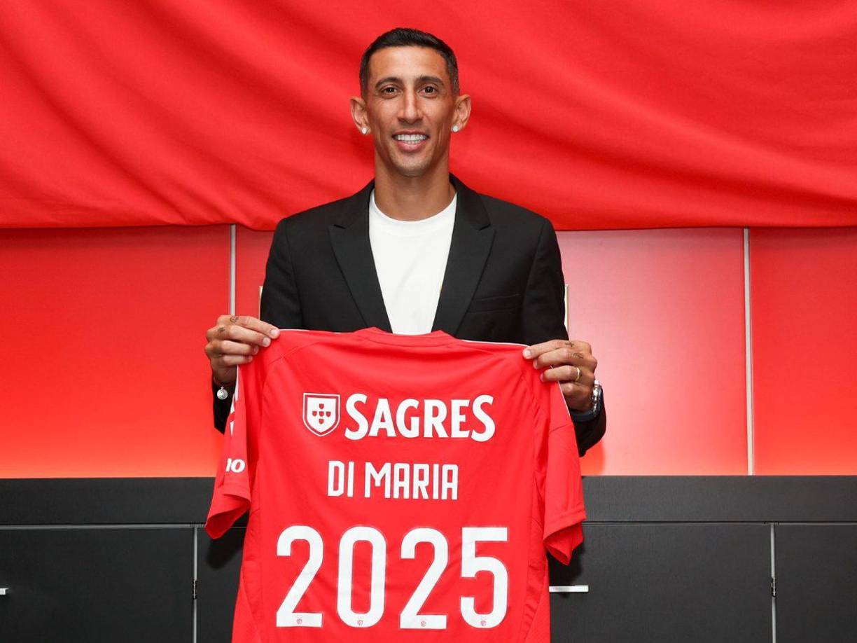 El volante argentino Ángel Di María renovó contrato hasta el 2025 con el Benfica de Portugal.