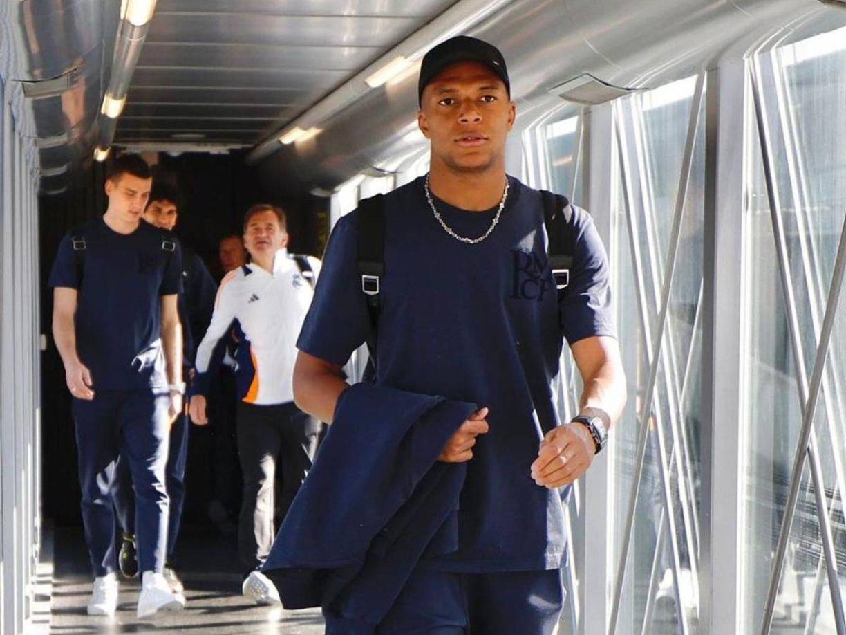 La Dirección Nacional del Control de Gestión (DNCG), supervisor financiero de los clubes franceses, ha dado luz verde a la compra del club por parte de Coalition Capital francesa, propiedad del futbolista francés.