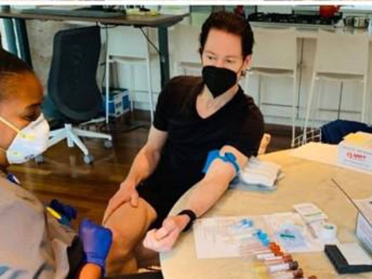 El “proyecto blueprint”. Johnson contactó con Oliver Zolman, médico de medicina regenerativa de tan solo 29 años, y se pusieron manos a la obra. 