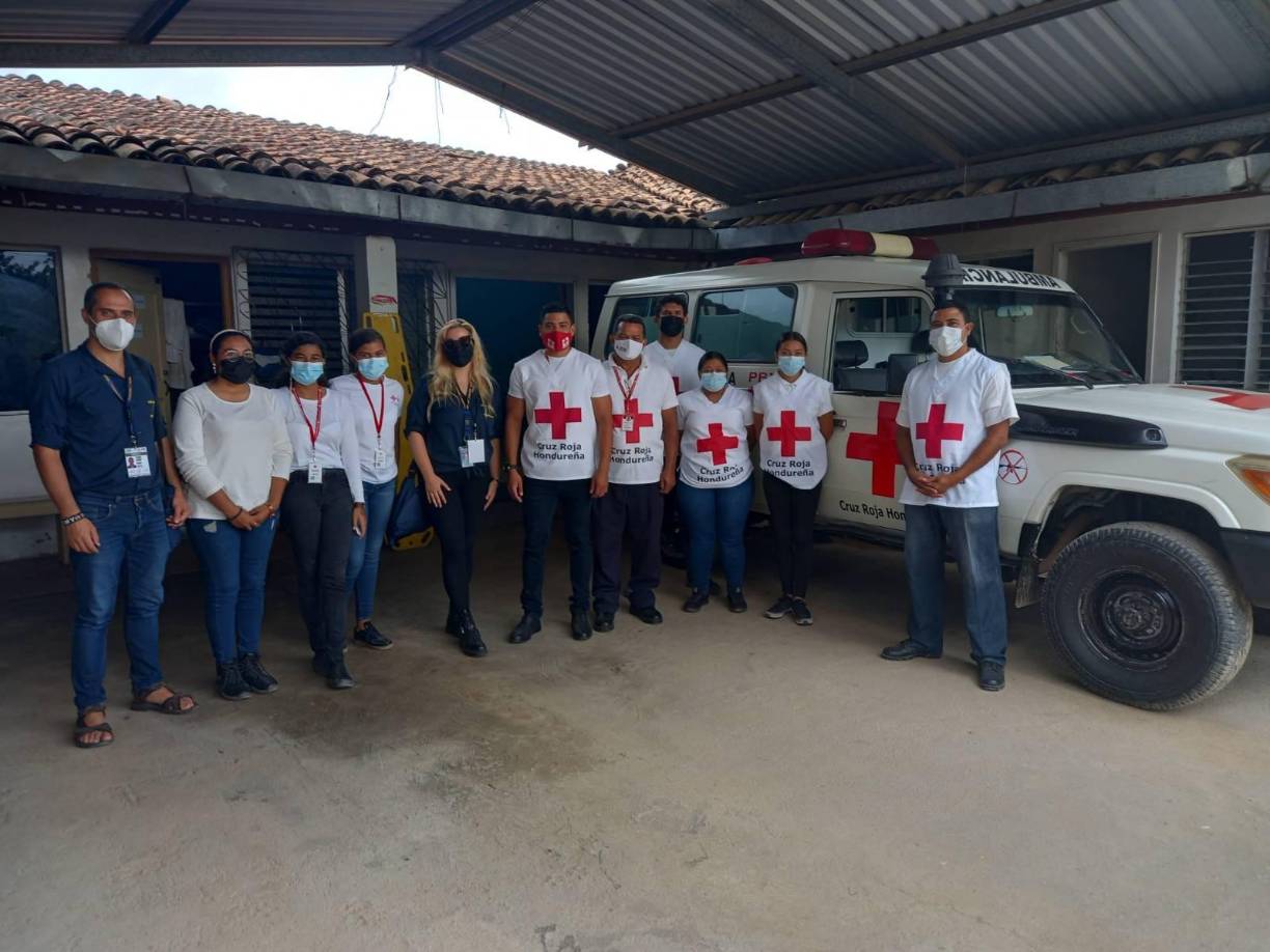 Por otra parte, otro quipo de observadores dialogaron con miembros de Cruz Roja Hondureña en Talanga Francisco Morazán.