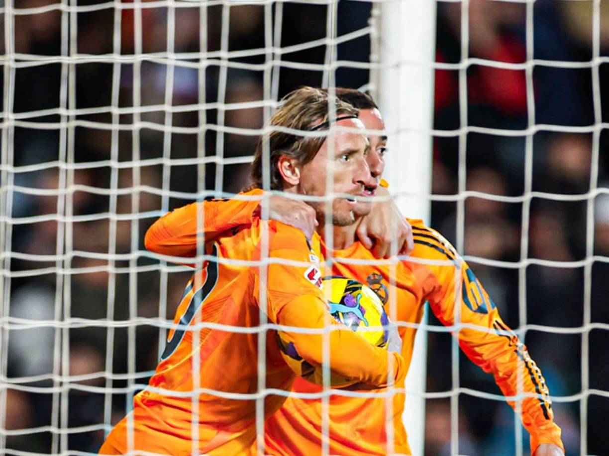 Luka Modric ingresó y pudo marcar a los 85 minutos. 