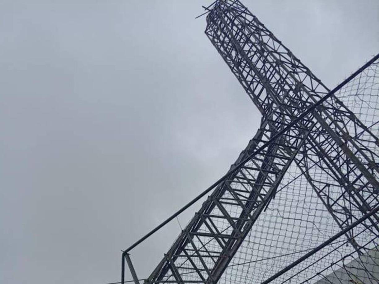 Se conoció que todos los faroles de esta torre se quebraron, por lo que tendrán que invertir fuerte para devolverle la iluminación a la casa del Tiburón.