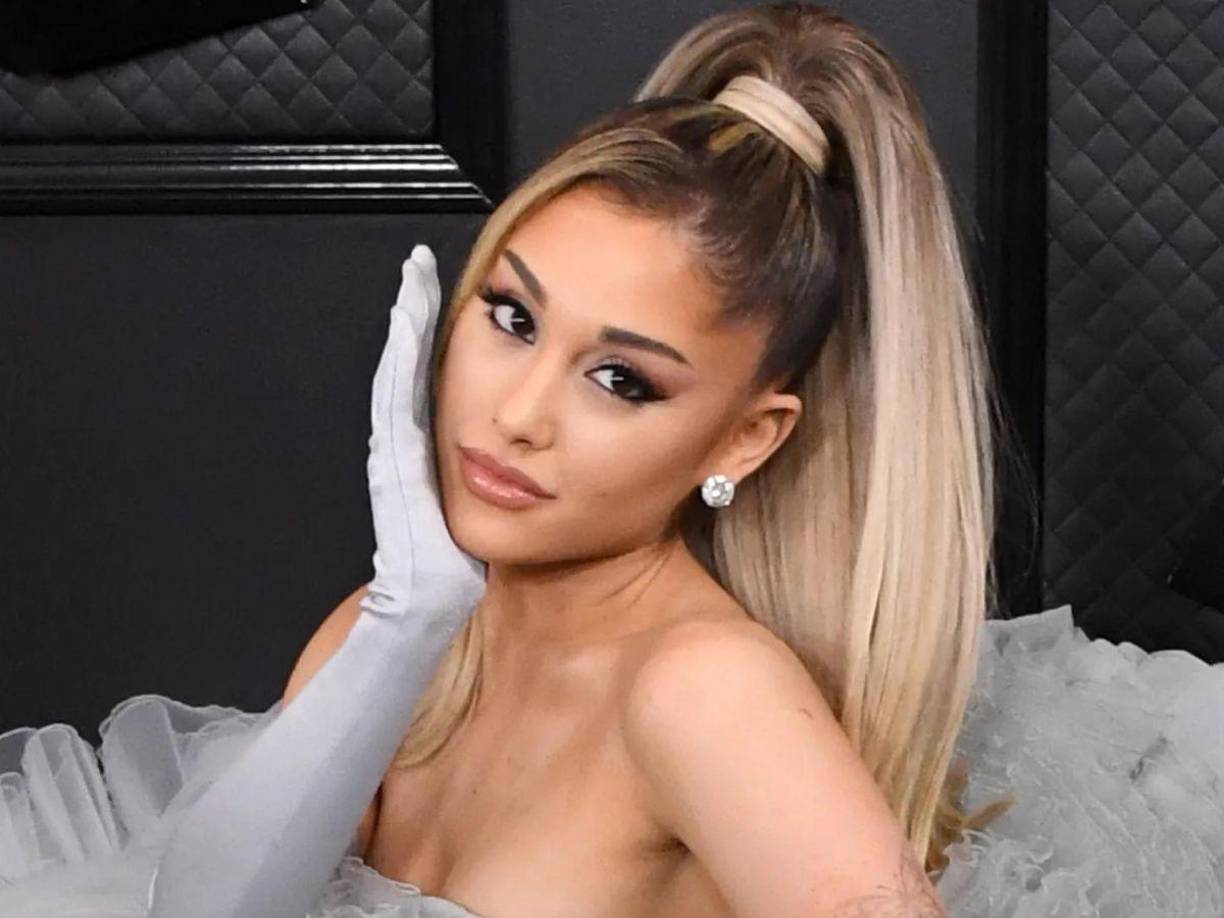 7. Ariana Grande (arianagrande) La intérprete de “Thank u next” tiene una gran presencia en esta red social. Por ello, tiene <b>358 millones</b> de seguidores en Instagram.