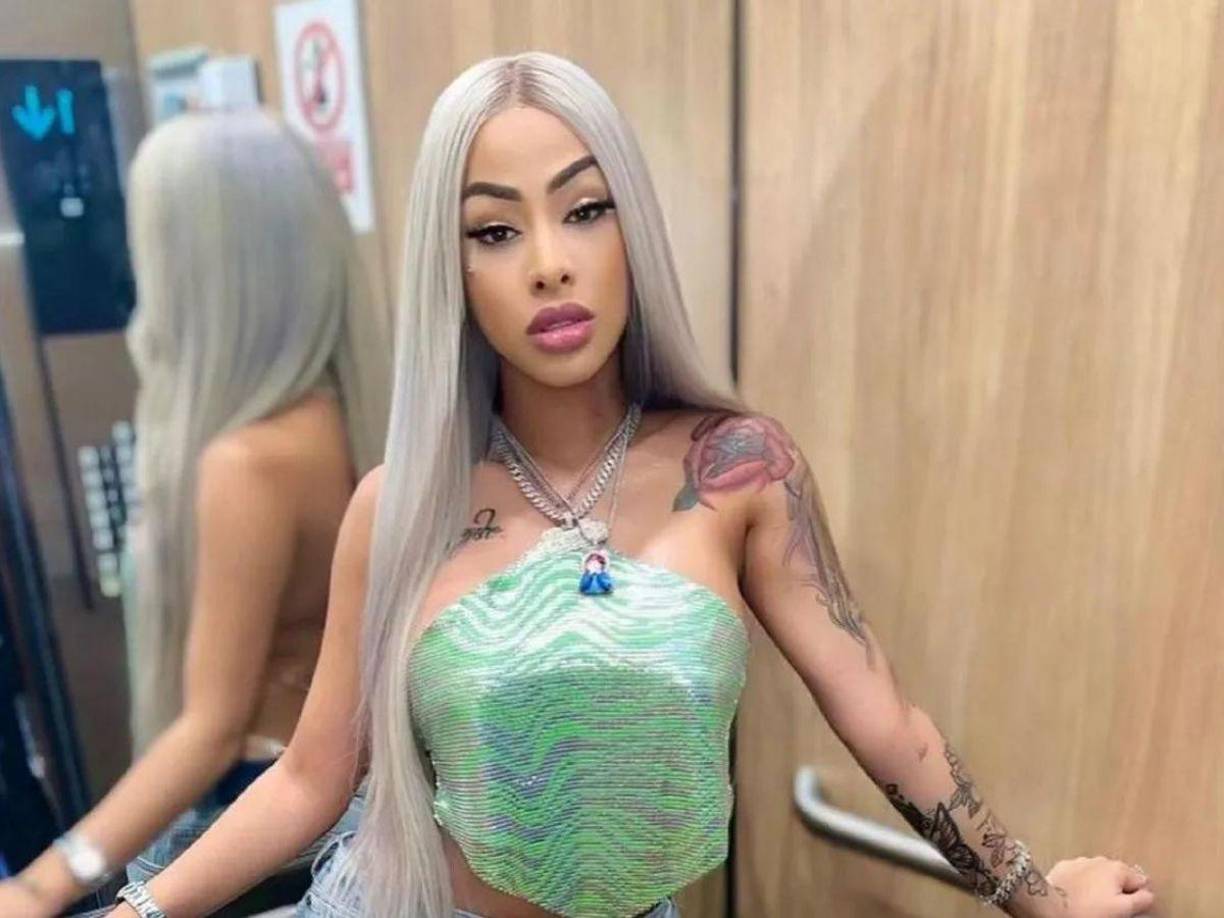 Resulta ser que su maquillista, conocida como Mich Makeup, estuvo detrás de preservar el glamour.