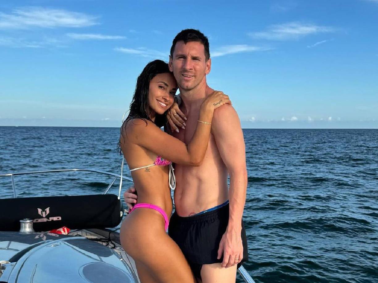Hace unos días, Messi y Antonela causaron revuelo al compartir fotos en la playa en compañía de sus amigos, como Luis Suárez y su pareja.