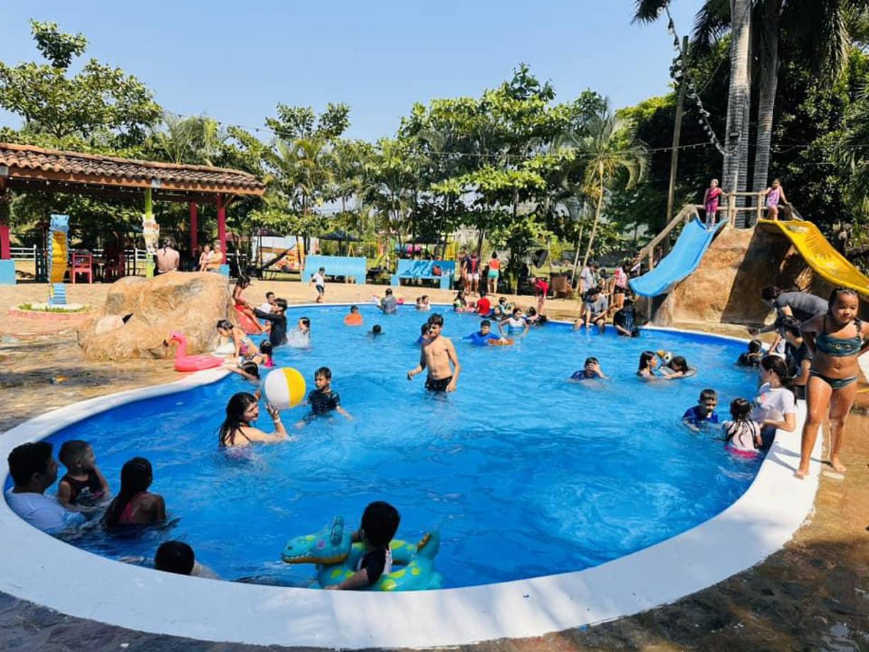 Tanta fue la presión en las redes sociales que el domingo por la noche el restaurante informó a su clientela que ya les habían hecho efectivo el pago.