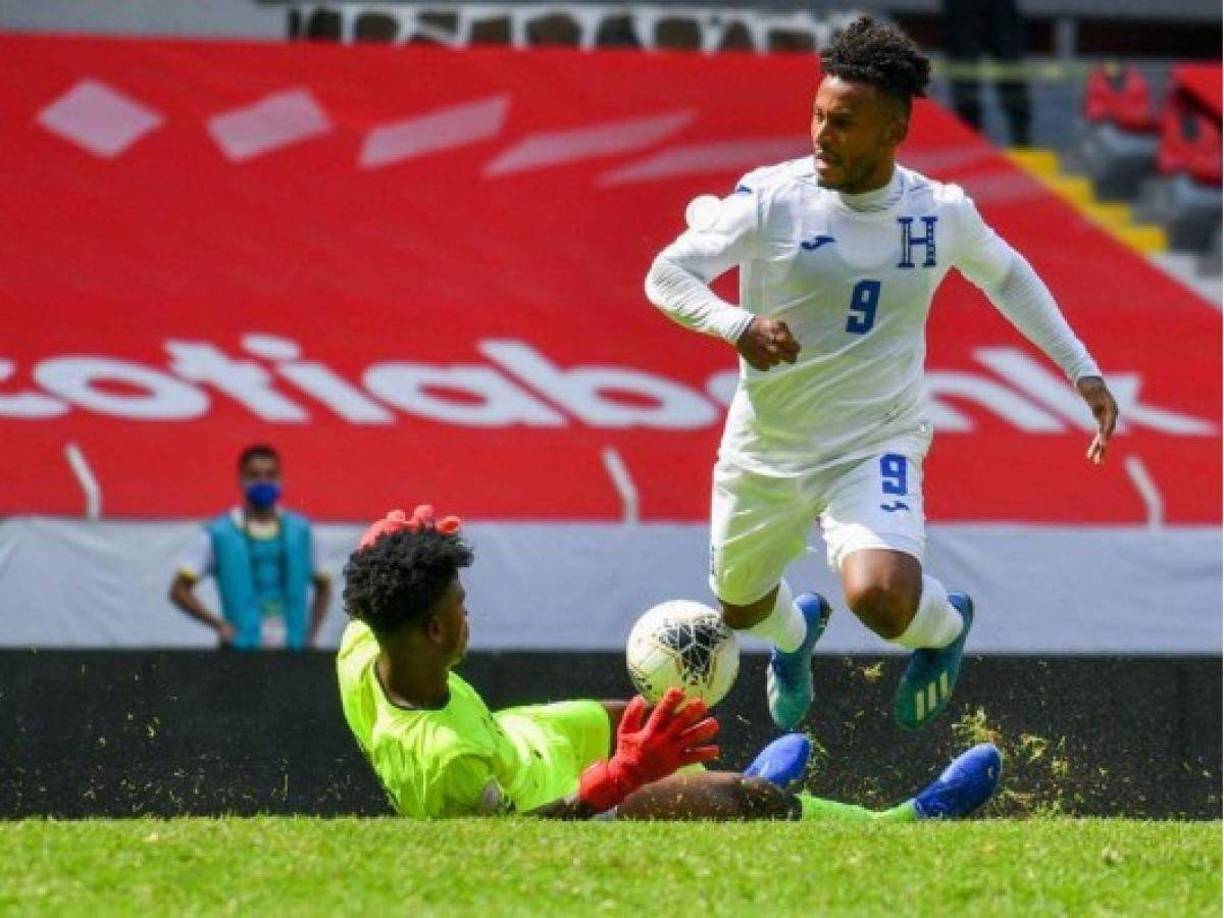En ese torneo en el que Honduras quedó eliminada de la fase de grupos, Juan Carlos Obregón anotó un gol.