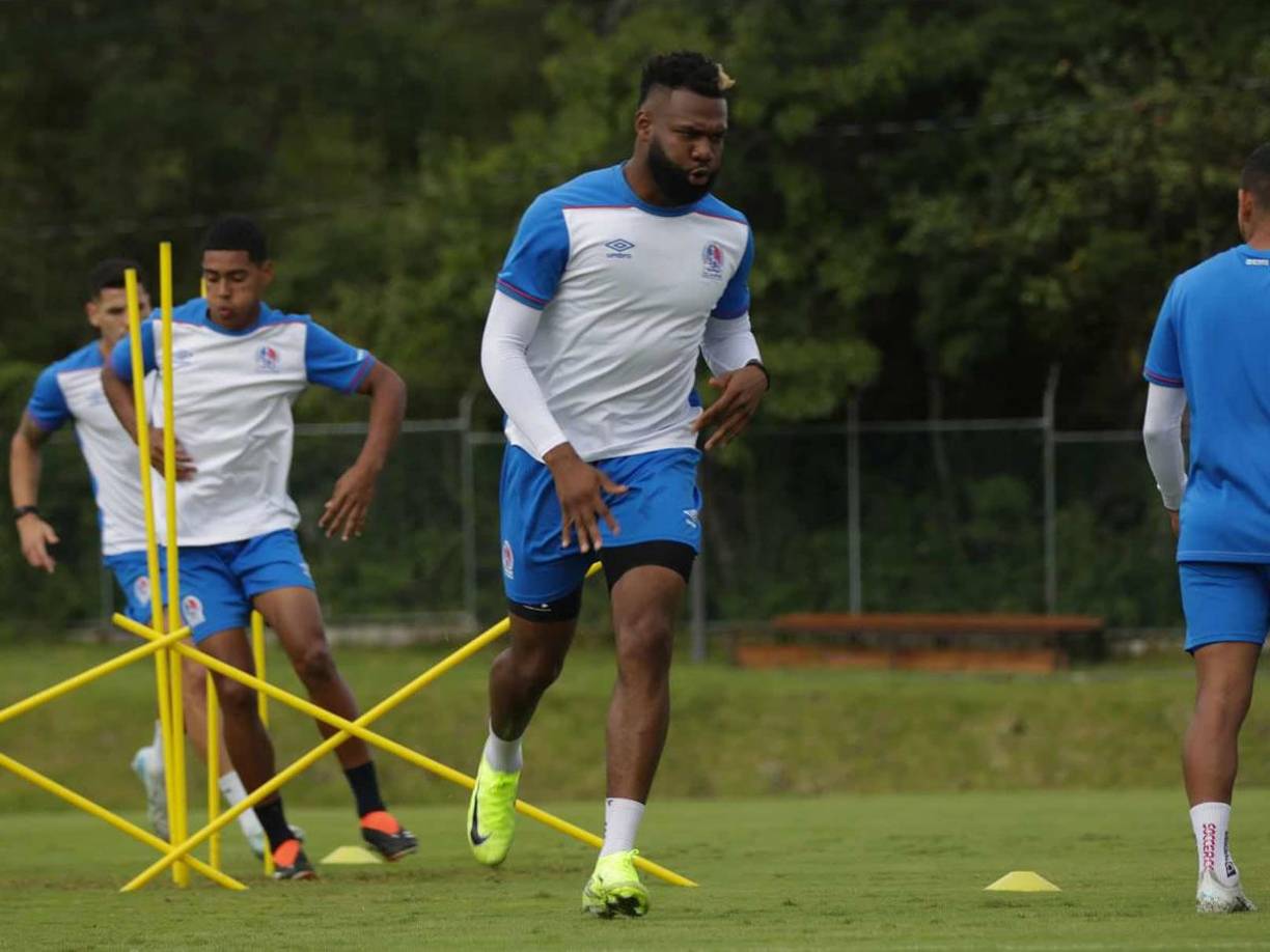 Jorge Benguché es el goleador del Olimpia de Troglio en este torneo con 8 tantos.
