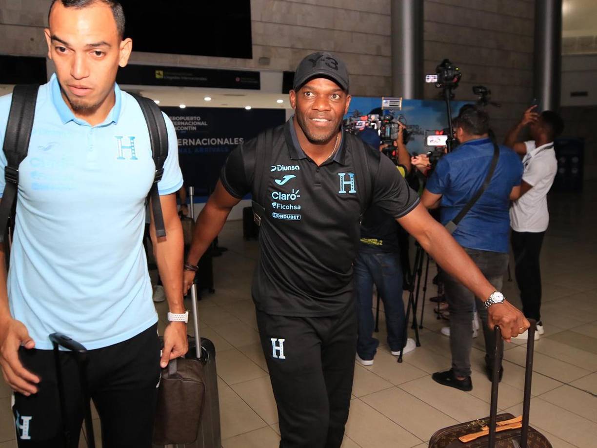 El exgoleador David Suazo está de regreso en Honduras y ahora se desempeña como uno de los asistentes de Reinaldo Rueda. 
