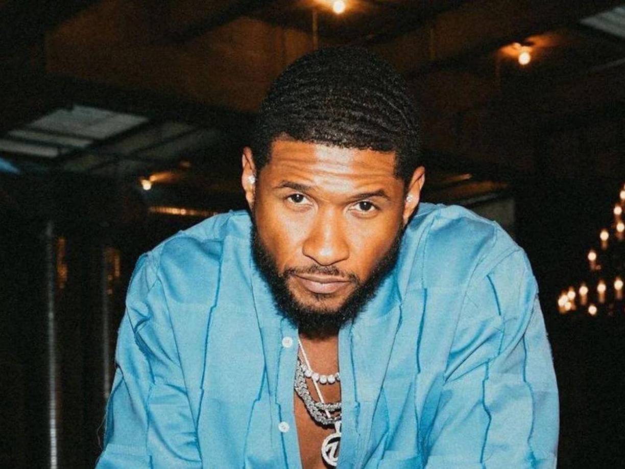 Por aquel entonces las canciones ya eran algo más que una afición para él y, pese a su juventud, empezó a tomar contacto con ciertas empresas discográficas. Finalmente, firmó con el mítico L. A. Reid y lanzó al mercado su primer álbum, Usher, producido por Puff Daddy. Era el año 1994 y esto significó el disparo de salida de su carrera musical.