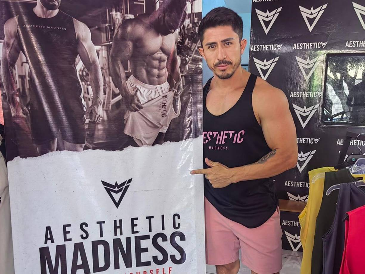 Según informaciones preliminares, el deportista se encontraba dentro de su camioneta cuando dos sujetos a bordo de una motocicleta color negro se acercaron y le dispararon en múltiples ocasiones.