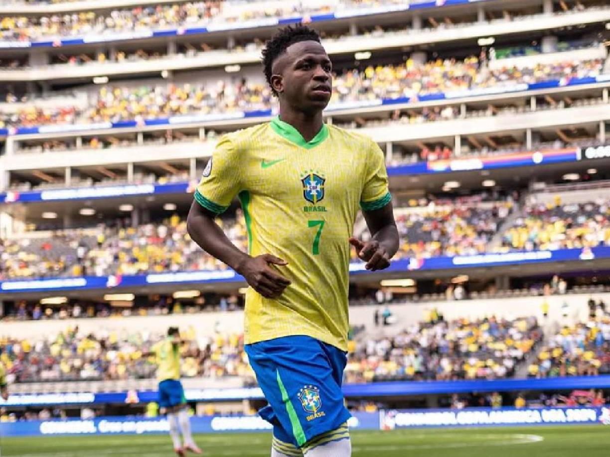 De momento, no hay nada confirmado y Vinicius se encuentra concentrado con la Selección de Brasil para los juegos de Fecha FIFA.