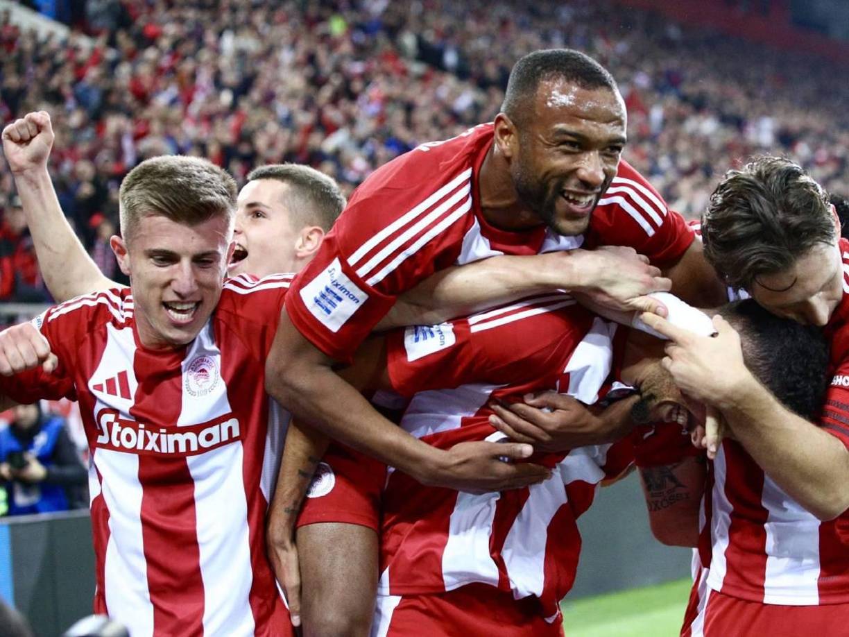 Olympiakos es el vigente campeón de la Conference League ya que le ganó la final a la Fiorentina. 