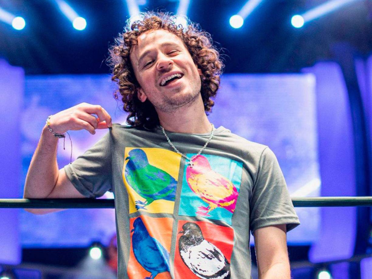 Luisito Comunica explicó a través del video compartido en su cuenta de Facebook que muchos de sus seguidores le habían cuestionado que si a lo largo de su carrera visitando lugares en la Ciudad de México como Tepito o Garibaldi no temía que lo asaltaran y reveló, en su momento, que “ya pasó” y fue víctima de un robo, después de recorrer los lugares más peligrosos de la capital mexicana.