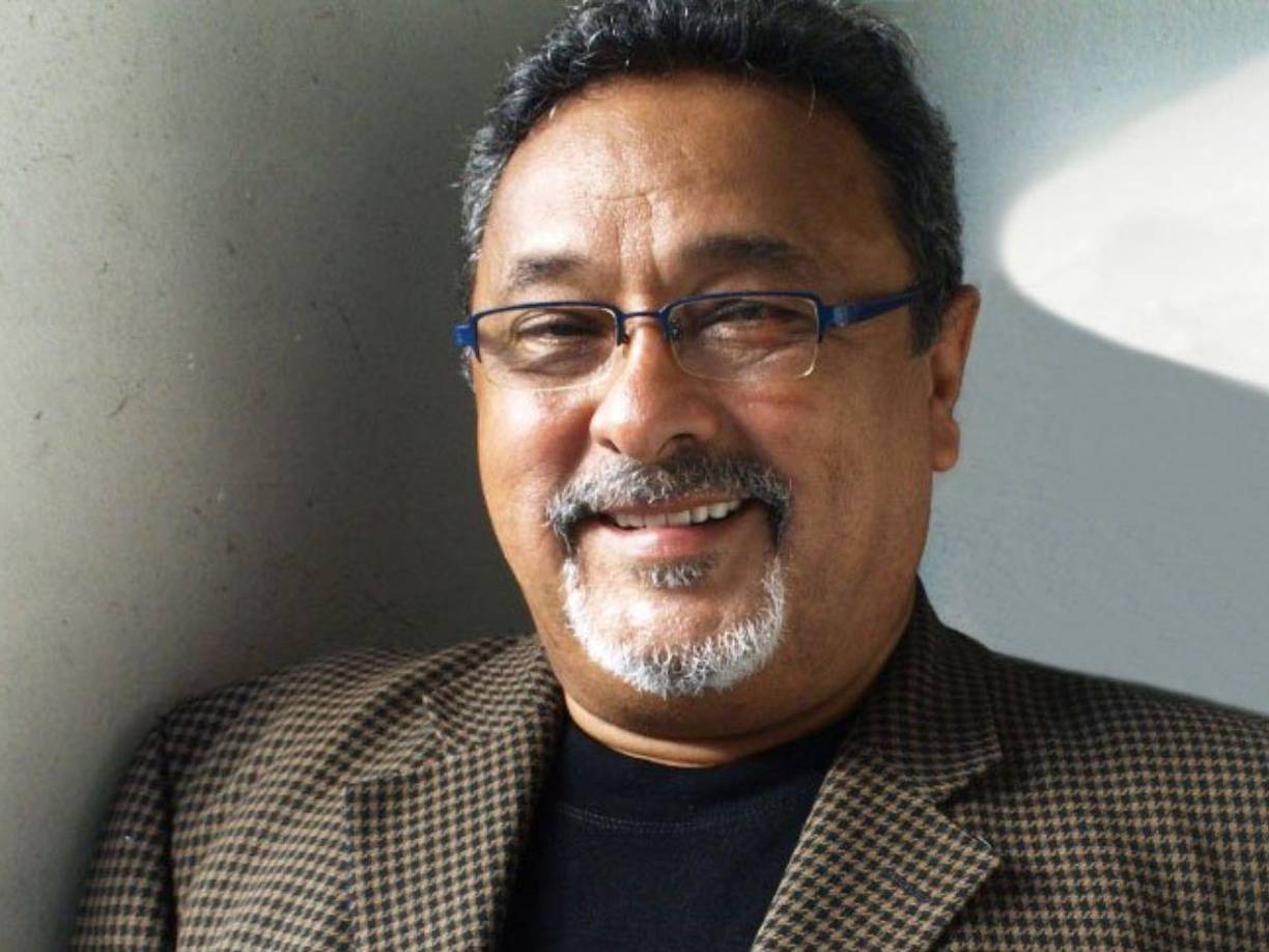 El cantante interpretó su canción “Paz en la tormenta”. 