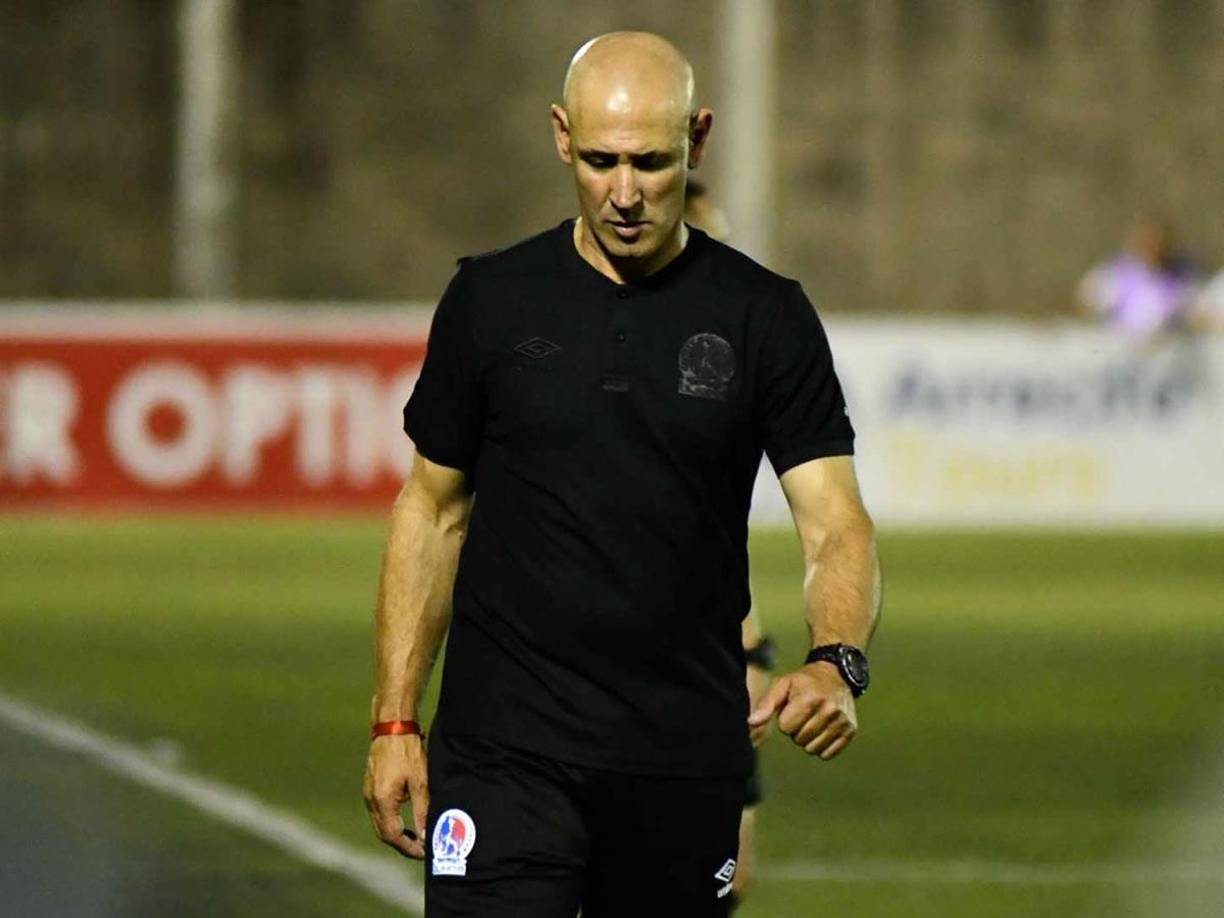 El duelo se llenó de mucha preocupación para el nuevo técnico uruguayo del Olimpia.