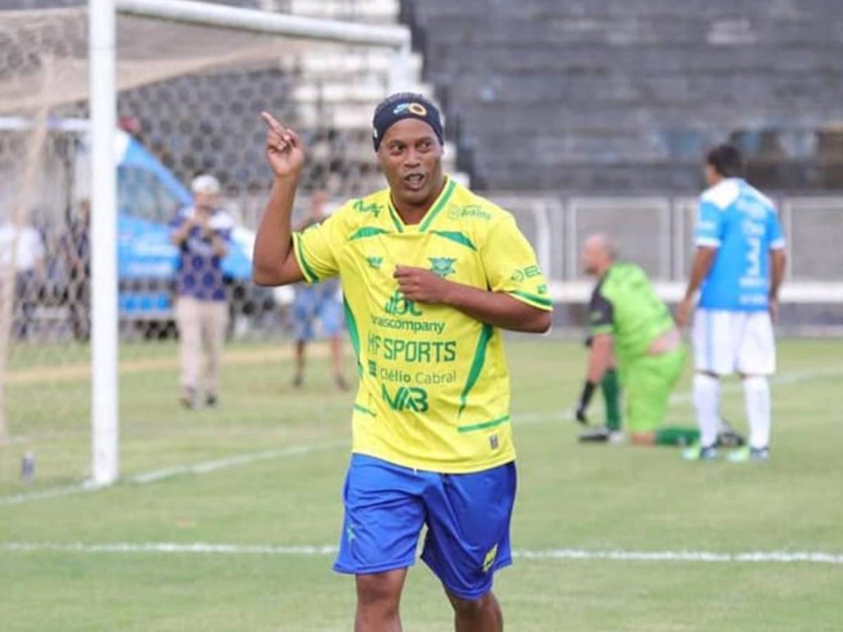 Ronaldinho resurge: La impactante cantidad de dinero que está ganando con su nuevo negocio