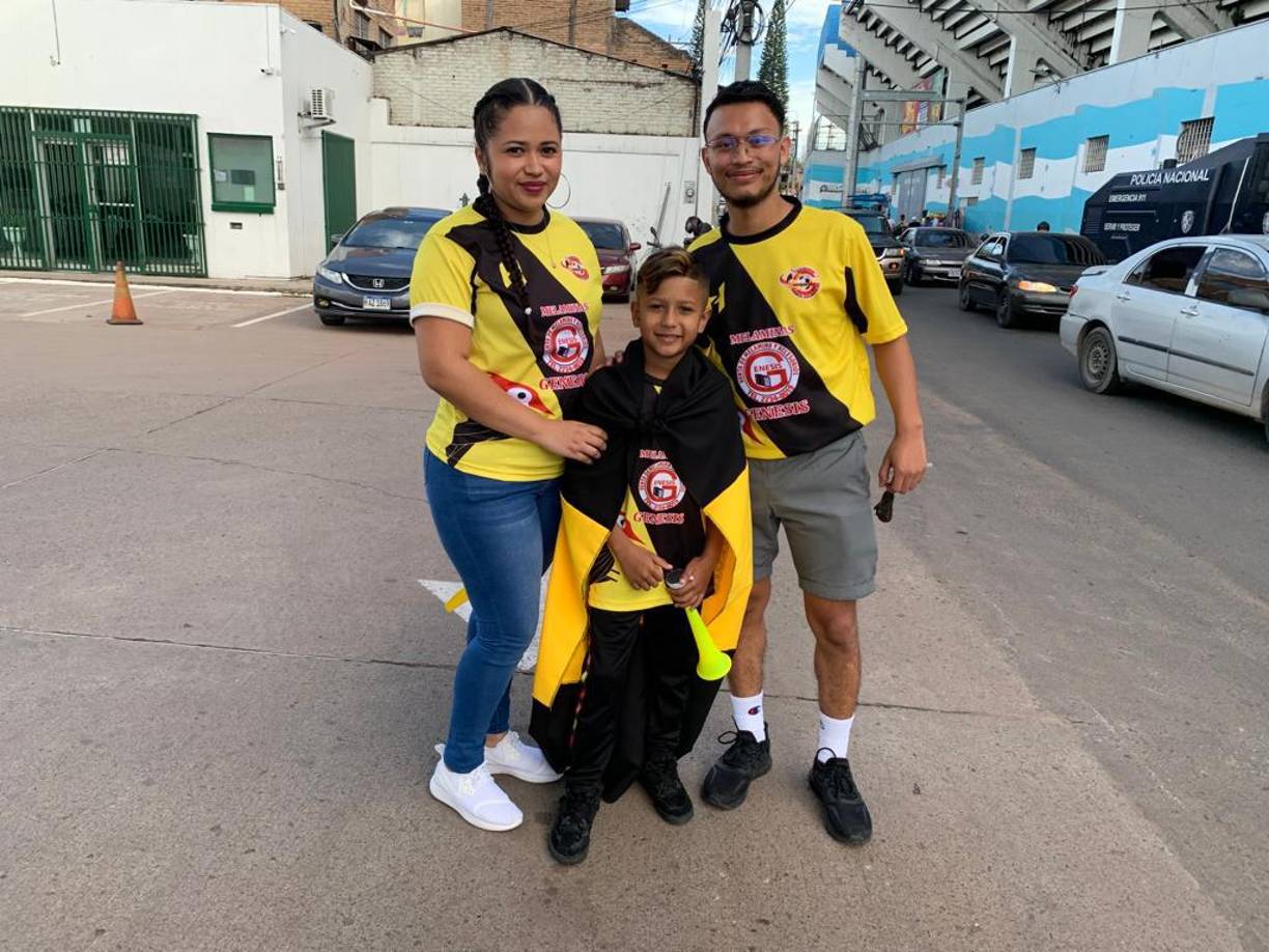 Génesis tendrá todo el apoyo de su gente que hizo el largo viaje desde Comayagua.