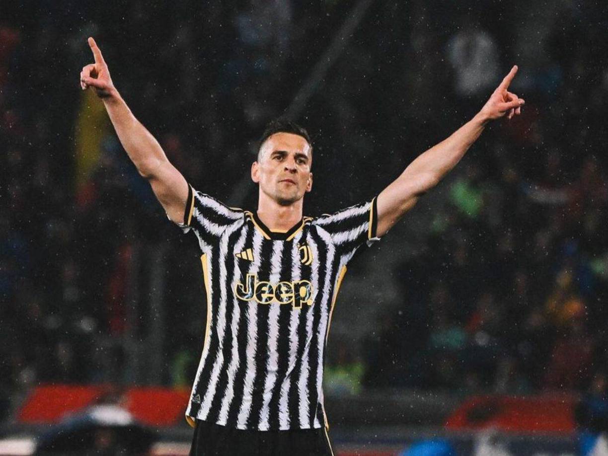Arkadiusz Milik: El delantero polaco informó que seguirá en las filas de la Juventus luego de rumores que lo colocaban fuera del equipo italiano.