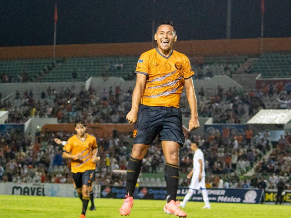 Jaguares FC debutó en la Liga Premier FMF (Tercera división) con una victoria de tres goles a cero sobre Club Atlético San Juan de Aragón, en su regreso después de 7 años de ausencia en el balompié mexicano.