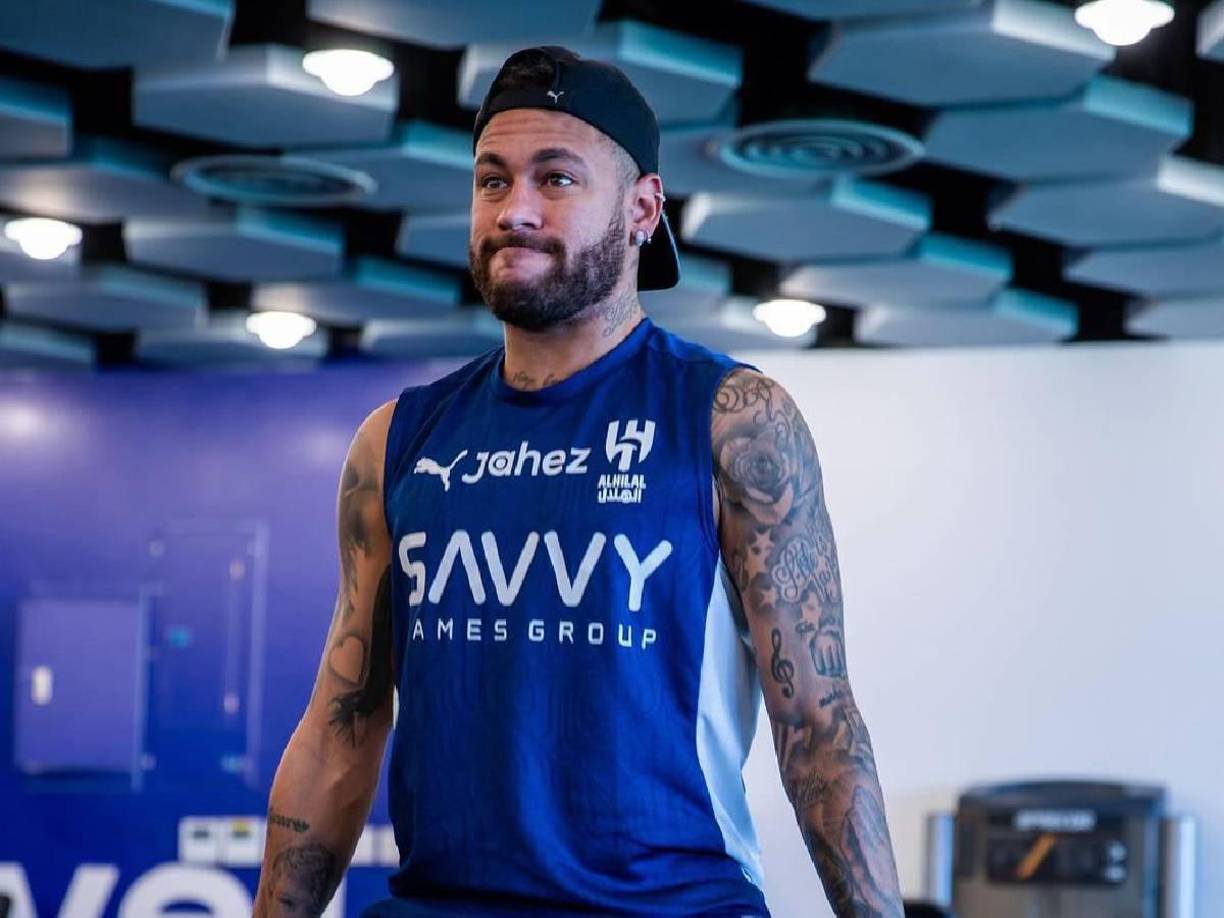 Pese a haberse pedido la casi totalidad de la última temporada por una lesión de cruzado, el media punta tiene un contrato de 80 millones de dólares anuales, al que se suman ingresos por 30 millones por sus inversiones y patrocinios.