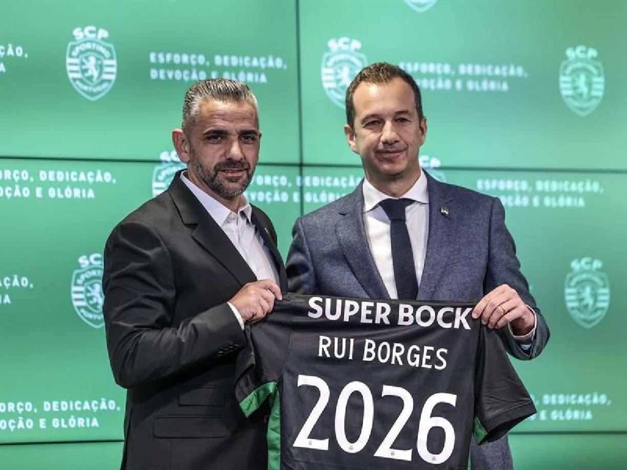 OFICIAL // El Sporting de Portugal anunció este jueves la marcha de su entrenador, João Pereira, menos de un mes y medio después de haber ocupado el puesto tras la salida de Ruben Amorim, y su reemplazo por Rui Borges, hasta ahora técnico del Vitória SC.