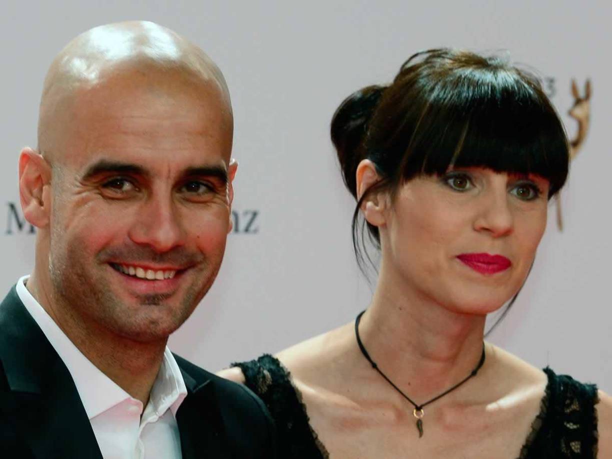 Ya en septiembre de 2024, cuentan las ‘mamarazzis’, Cristina Serra no volvió a la ciudad inglesa tras las vacaciones de verano, algo que sorprendió al entorno de la pareja, que en octubre ya pensaban que el amor entre los dos había llegado a su fin porque “veían movimientos muy poco habituales”. 