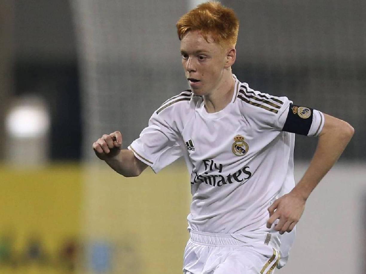 Durante la cirugía para la reconstrucción del ligamento, una microorganismo entró en el cartílago articular de la rodilla y le generó una infección de la que todavía no ha podido recuperarse.