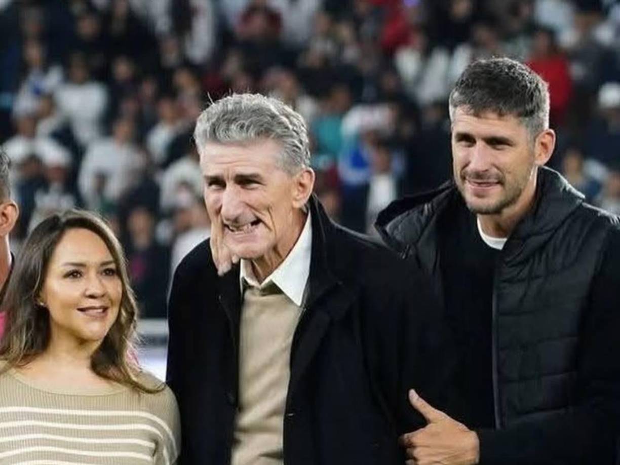 La enfermedad de Bauza ha generado reflexiones sobre sus posibles causas. Según su hijo, una hipótesis podría estar vinculada a los daños cerebrales derivados de los impactos repetidos durante la carrera deportiva