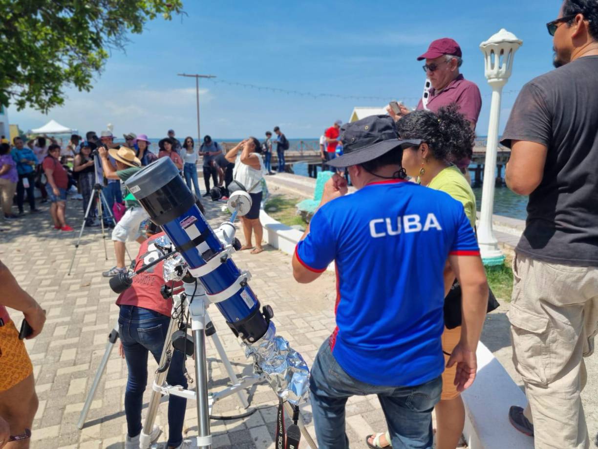 A La Ceiba se dieron cita delegaciones de Cuba, El Salvador entre otros paises para estudiar el fenómeno.