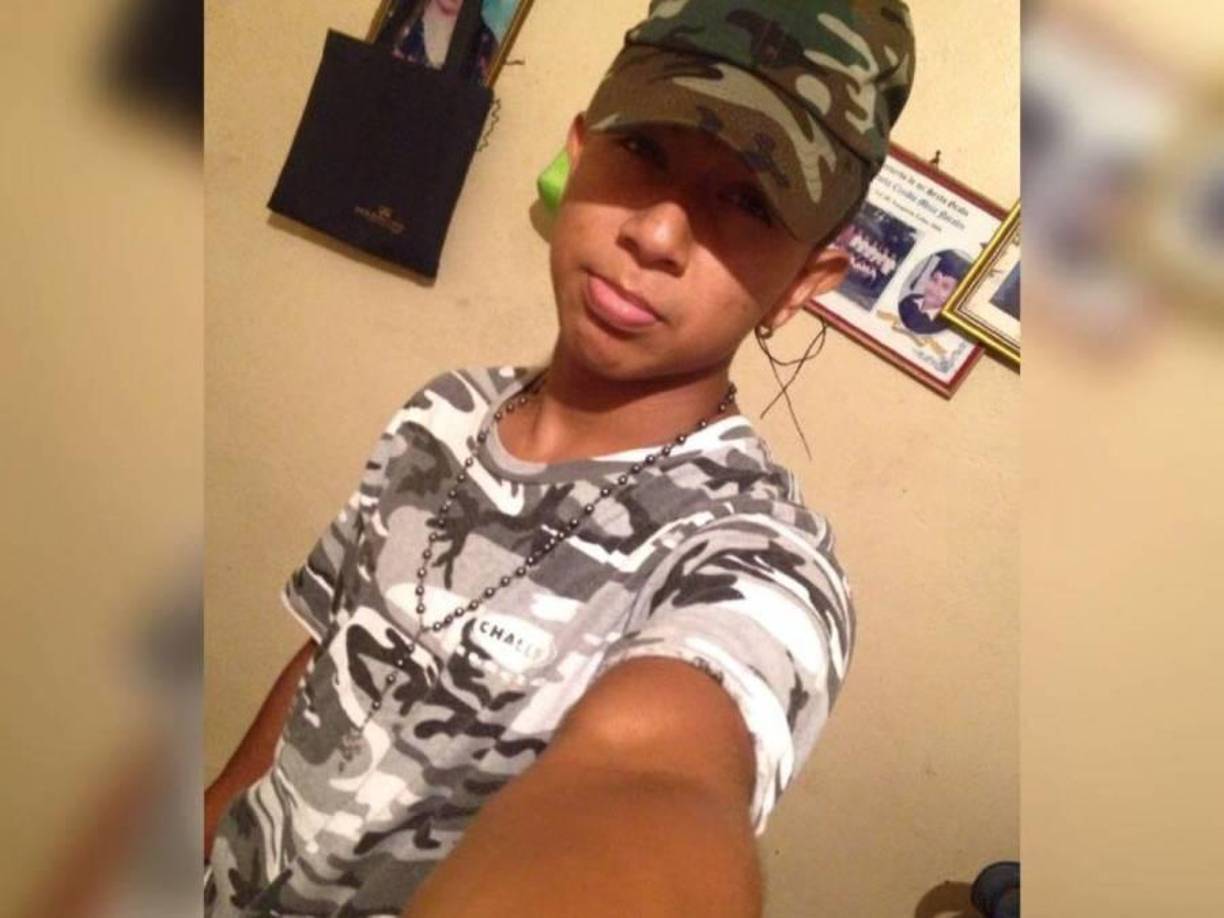 “El médico me llamó y en mi presencia me dijo - el corazón de su familiar se está dejando de funcionar y en cualquier momento deja de respirar - y así fue, le toqué el pulso y ya no había nada que hacer, lo desconectaron”, comentó.