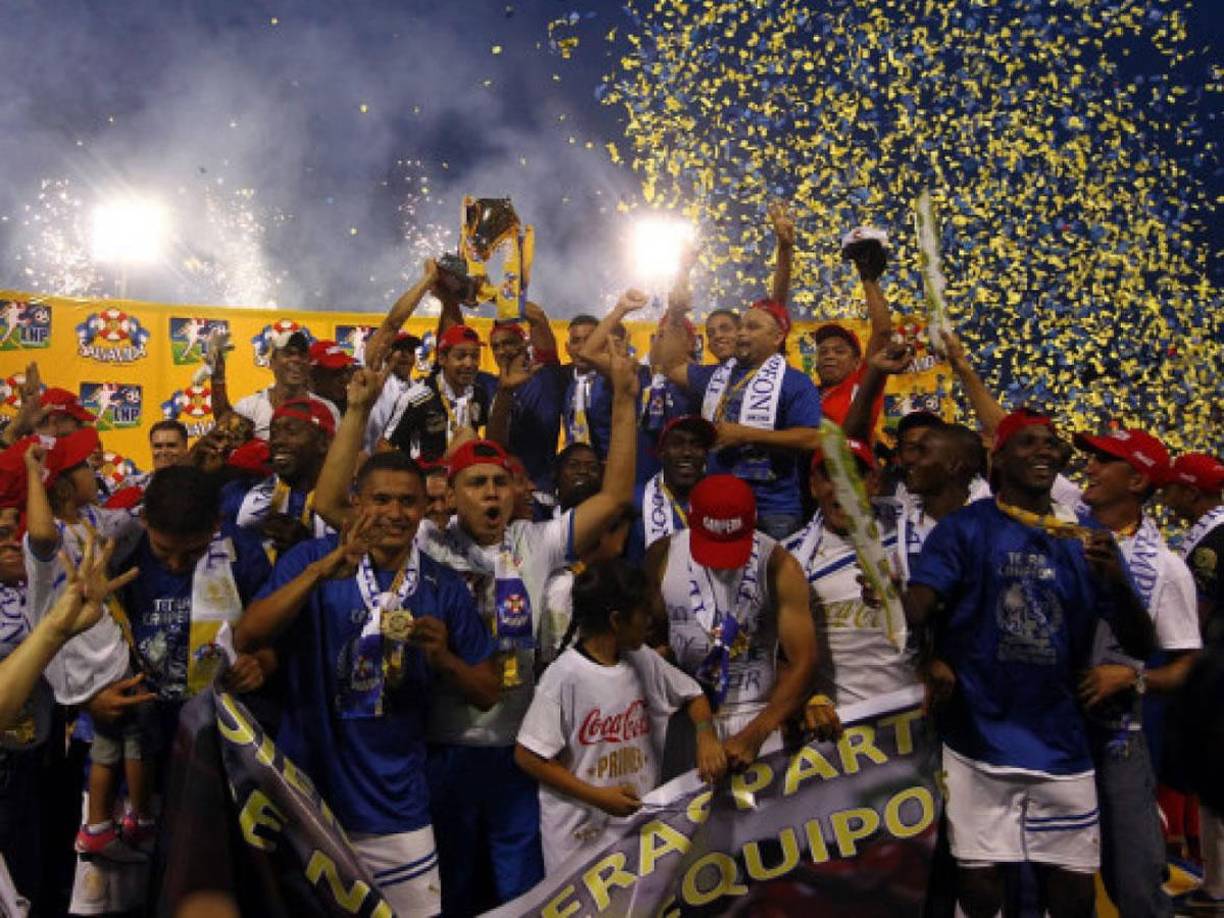 Futbolista que fue campeón con el Olimpia y se consagró con Honduras en el Premundial 2008 de Concacaf se ha convertido en entrenador de un equipo femenino.