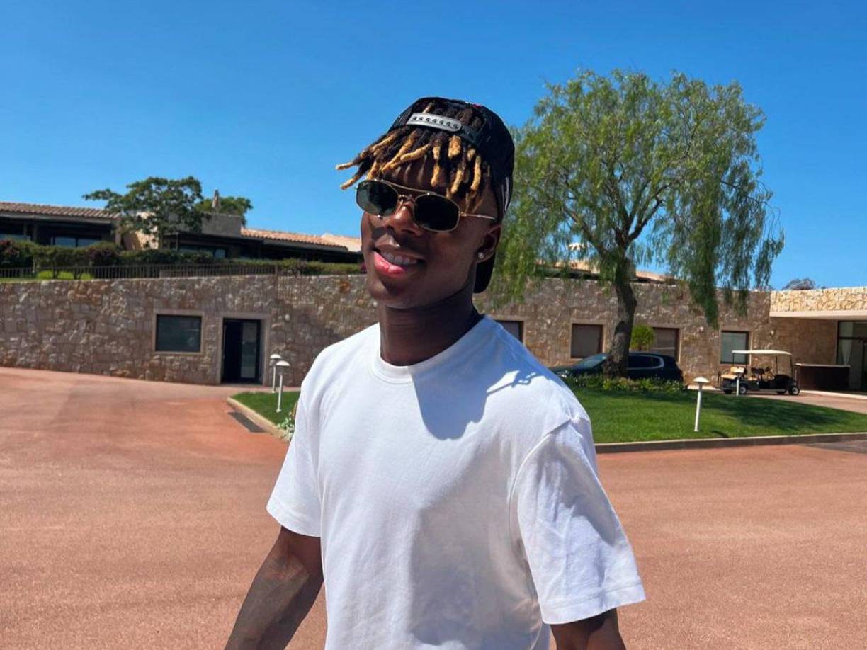 En esta ocasión, Nico es tendencia en España luego de que se informa que fue captado con una famosa actriz.